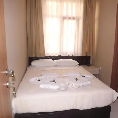 Kral Mert Aparthotel 3*